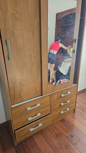 GUARDA ROUPA
