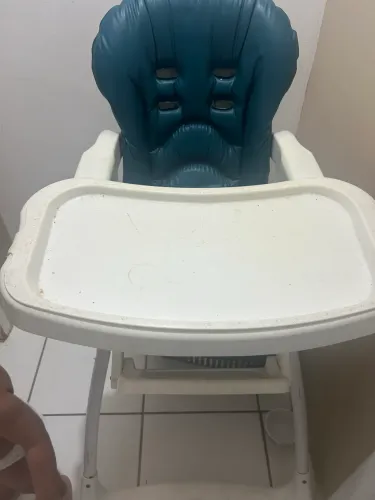 Cadeirinha de alimentação 