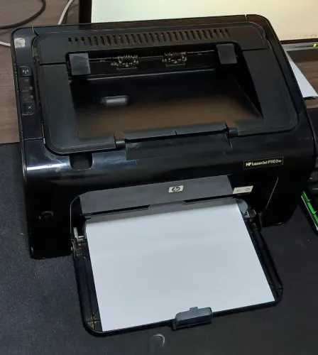 Impressora HP LaserJet P1102w