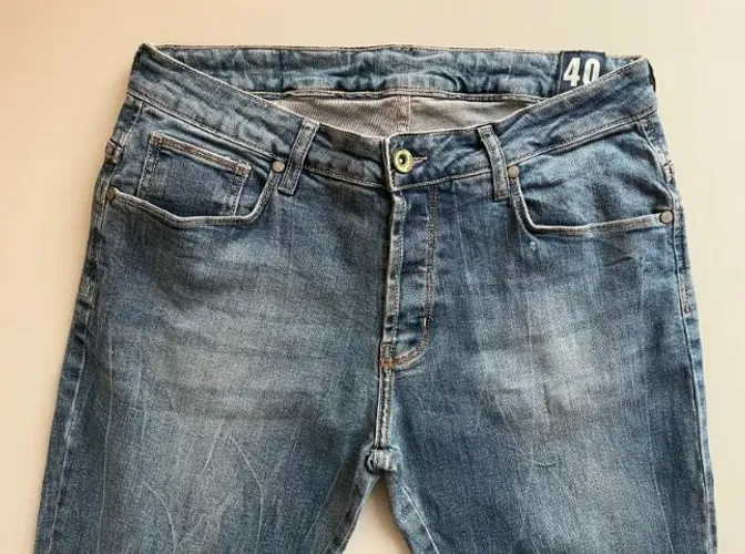 Calça Jeans Forum