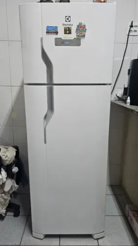 Geladeira Electrolux Duplex Frost Free 310L - EXCELENTE 3 anos de uso