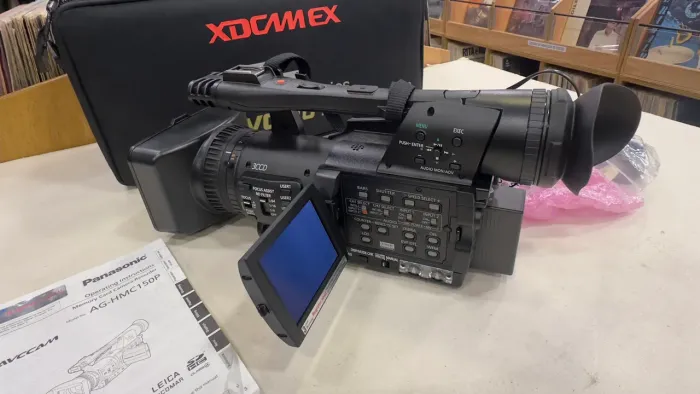 Filmadora Panasonic AG-HMC150P 