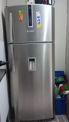Geladeira com Defeito