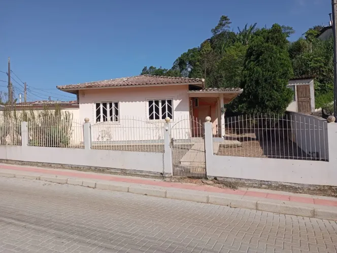 Casa para Venda em Paulo Lopes, Sorocaba, 3 dormitórios, 1 banheiro, 2 vagas