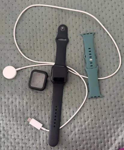 Apple Watch SE 40mm Preto
