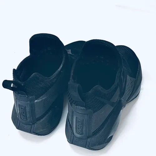 Tênis Nike lebron soldier XIV preto/cinza