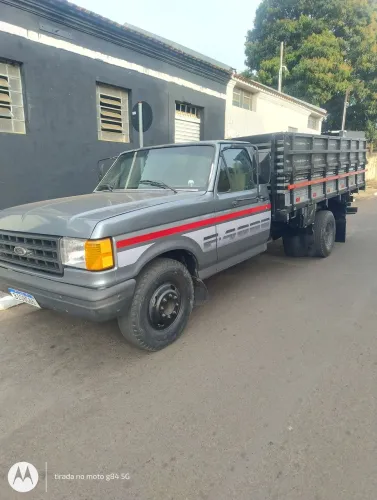 Ford F-4000 3.9 Turbo Intercooler Diesel 2P Manual 1993