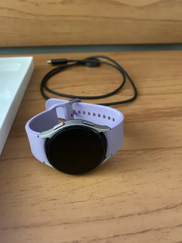 Relógio smartWatch Samsung galaxy Watch 5 40mm Lilás, perfeito estado - pouco usado