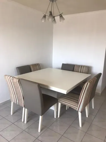 Mesa 8 lugares