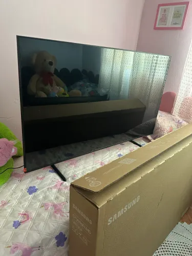 Tv smartv 50 4 k novinha 1 mês leia bem