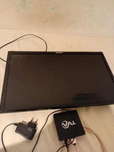 Tv monitor +dispositivo