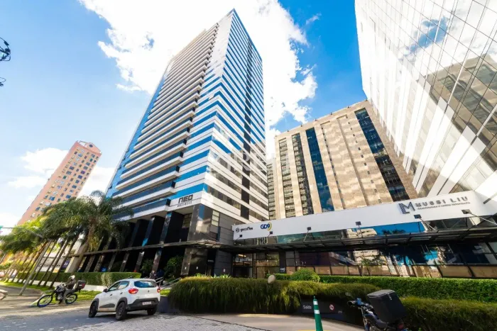 APARTAMENTO PARA ALUGAR 2 QUARTOS E 2 VAGAS DE GARAGEM NO CENTRO CÍVICO