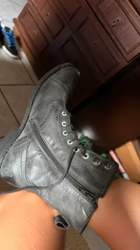 Bota de couro legítimo tamanho 39