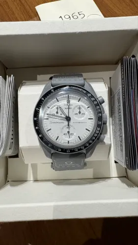 Omega x Swatch - Moonswatch - 1965