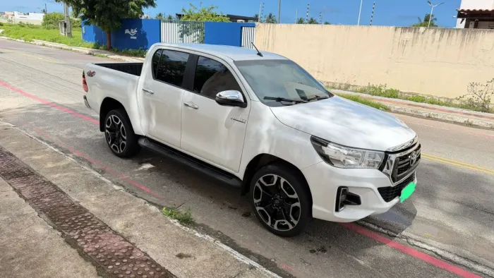 Toyota Hilux CD SR 4X4 2.8 TDI Diesel Aut. 2020