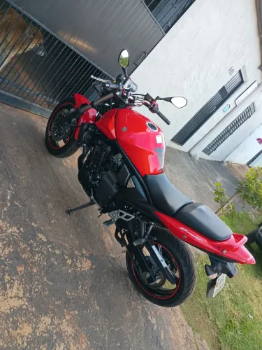Vendo bandit 2011 top sem nada pra fazer