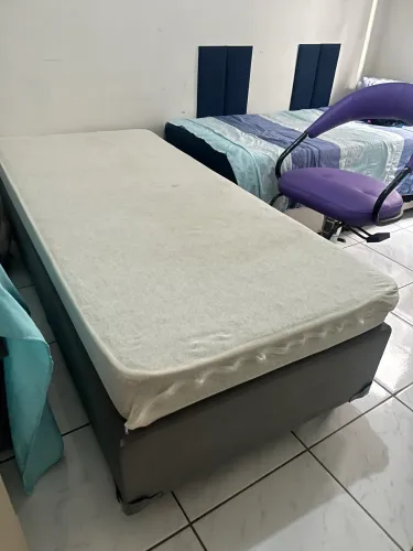 Cama de solteiro com colchão