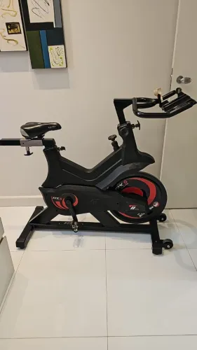 Bicicleta Ergometrica Profissional