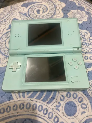 Nintendo ds lite