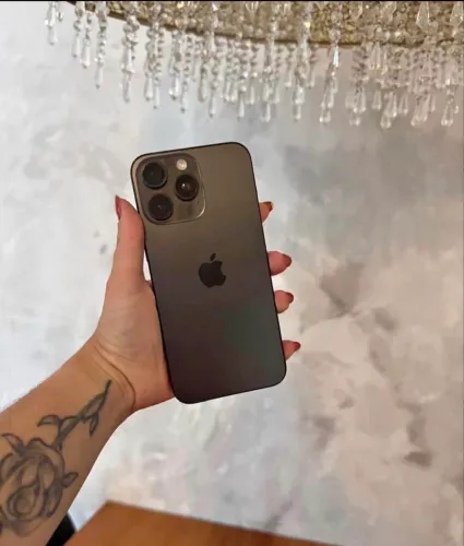 IPHONE 15 PRO 128Gb EM PERFEITO ESTADO