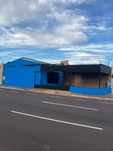 Alugo Galpão comercial na avenida Ernesto Geisel