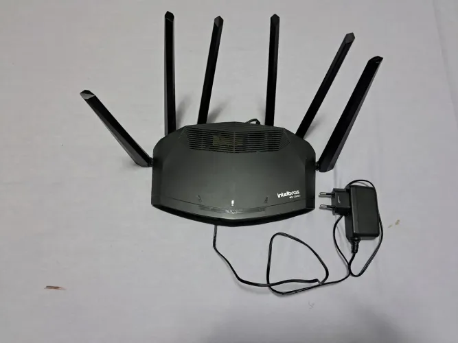 Roteador Intelbras Wi-Force W5-2100G AC2100 Dual Band Gigabit
