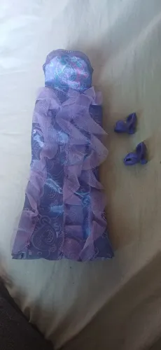 Roupa boneca ursula