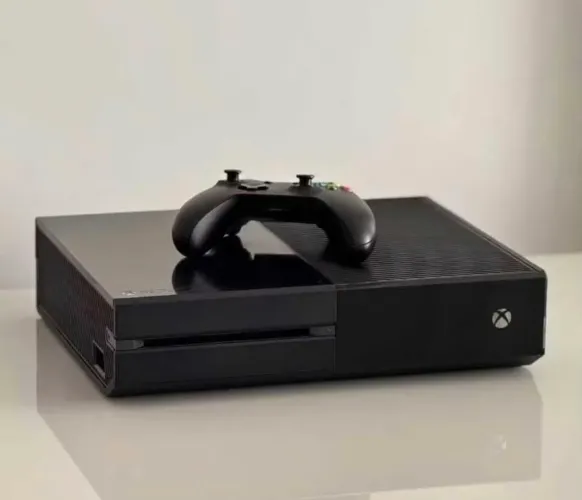 Xbox one fat 500gb 1 controle , não acompanha jogo .