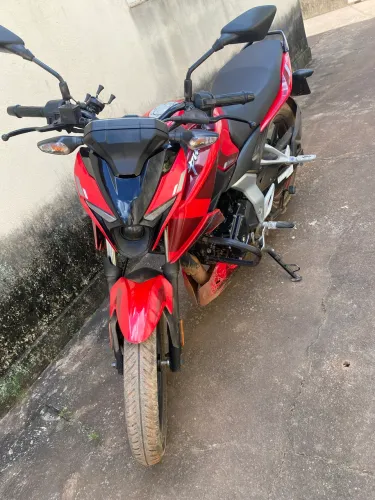 Moto bajaj pulsar 150 fone *51 WhatsApp