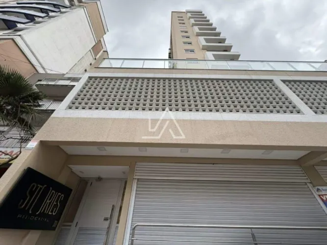 EXCELENTE APARTAMENTO MOBILIADO COM 2 DORMITÓRIOS E SUÍTE NO CENTRO DE PASSO FUNDO