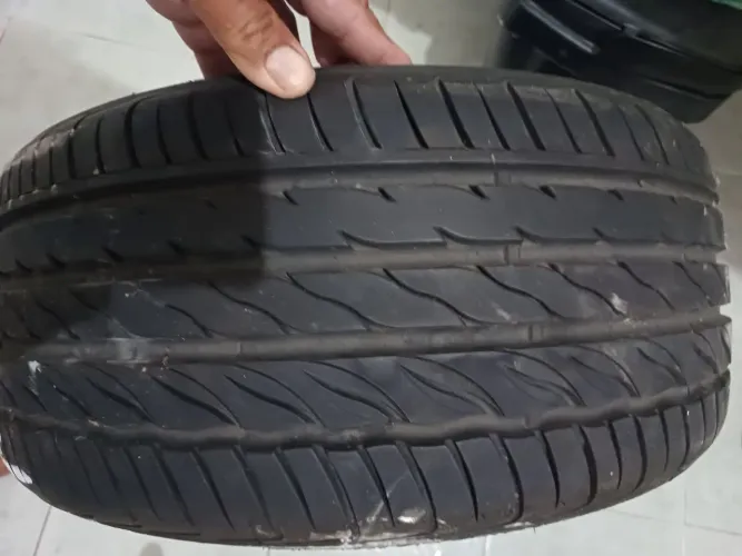 Vendo pneu speedmax///prime-225/45R17 94w xl