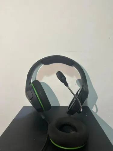 Headset Gamer HyperX CloudX Stinger Core - para Xbox One
