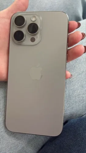 iPhone 15 Pro Max 256 GB - Seminovo