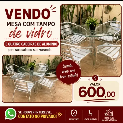 Vendo mesa com tampo de vidro com 4 cadeiras em alumínio