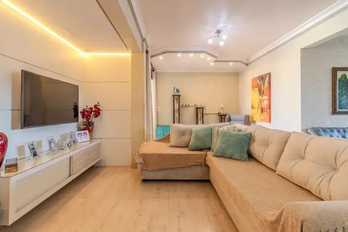 Apartamento com 160m², Monte Cristallo em Canoas para Alugar