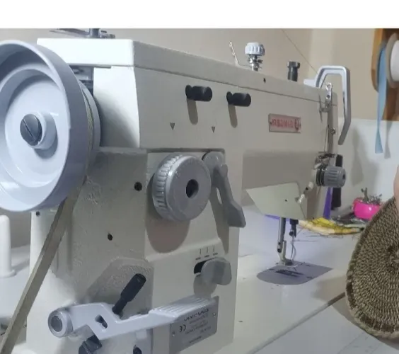 Maquina de costura semi industrial