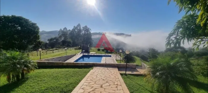 Sitio à Venda - Natureza, Conforto e Privacidade