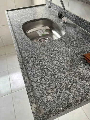 Bancadas de Mármore e Granito Sob Medida - Fabricação e Instalação