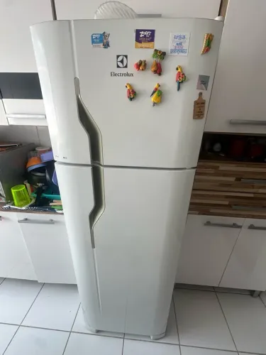Geladeira Electrolux Cycle Defrost 260L Super Freezer Duplex Branca