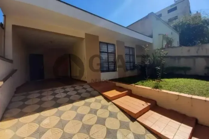 Casa à venda em Sorocaba-SP, Jardim Faculdade, 3 quartos, 1 suíte, 2 salas, 2 banheiros, 2