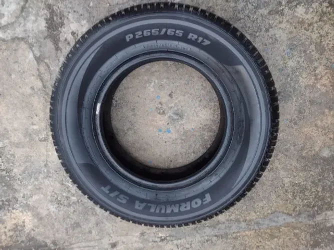 Pneu 265/65 R-17 FORMULA S/T