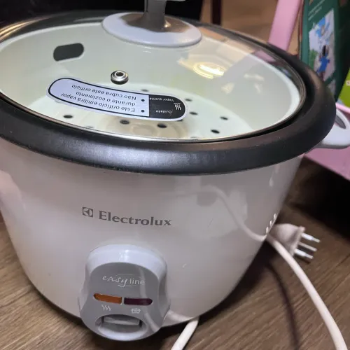 Panela elétrica Eletrolux 