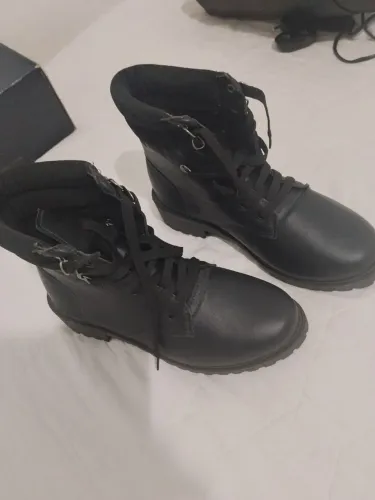Bota conturno número 36
