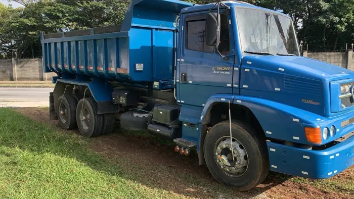 VENDO MERCEDES 1620 6x2