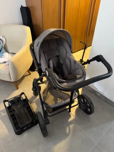Carrinho, bebê conforto e base Cosco, Travel System trio, Cinza