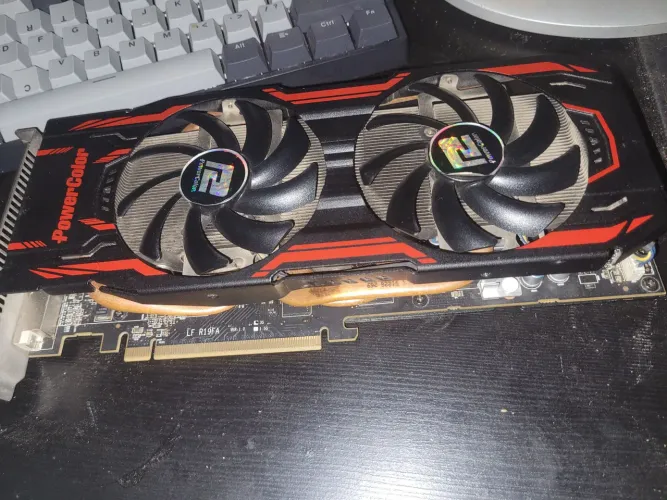Placa de vídeo AMD R9 280X 