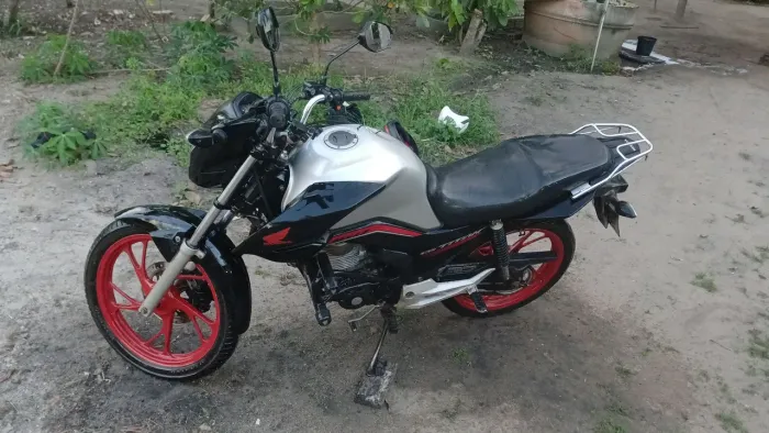 Titan 160