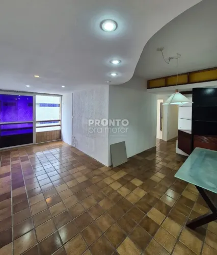 Imóvel para aluguel possui 100 metros quadrados com 2 quartos em Boa Viagem - Recife - PE