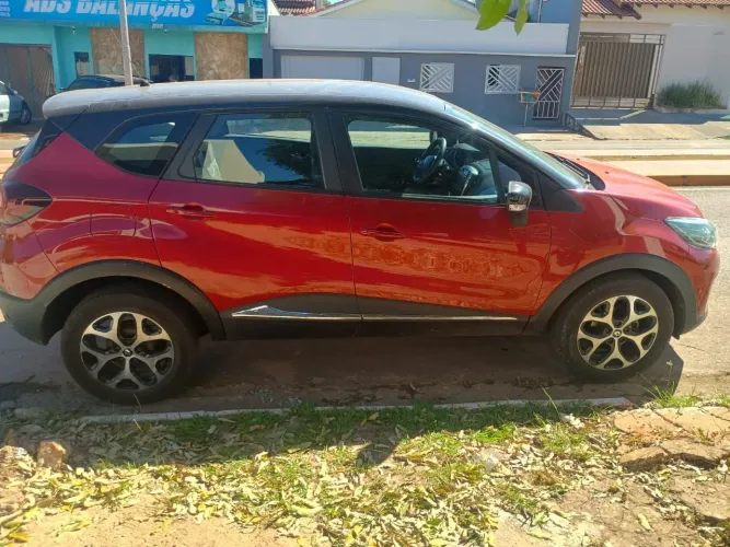 Renault Captur Intense 1.6 16V Flex 5P Aut. 2018