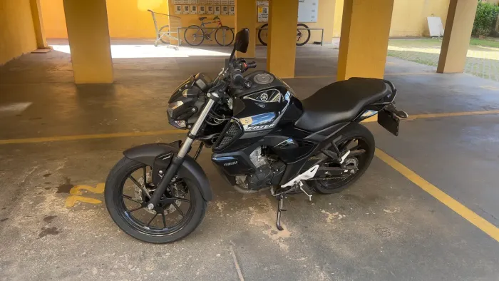 FZ15 2023 R$ 16.500